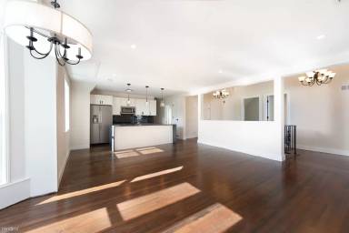 Main picture of 15 Playstead Rd