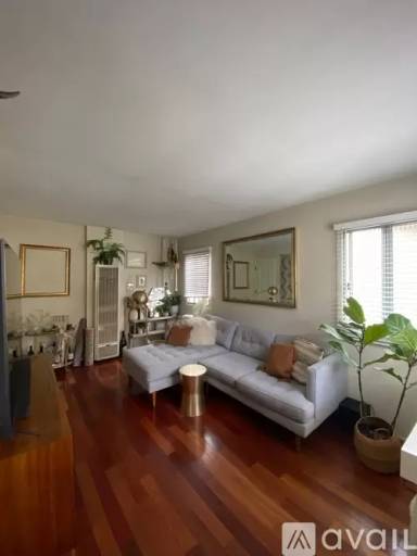 Main picture of 472 3rd St
