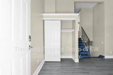 Main picture of 1794 Genessee Ave