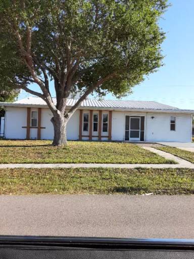 Main picture of 21379 Glendale Ave