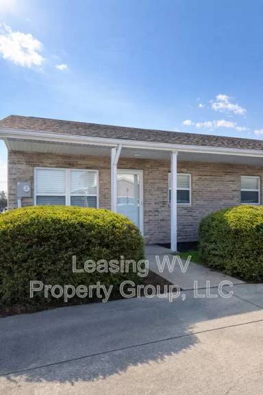 Main picture of 3172 Putnam Ave