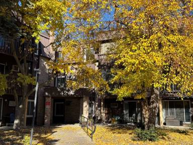 Main picture of 4207 Lakeside Ave N