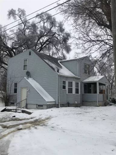 Main picture of 22107 15 Mile Rd
