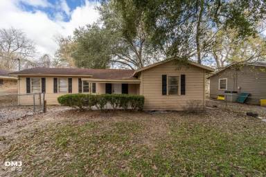 Main picture of 9390 Doty St