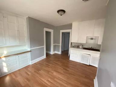 Main picture of 655 Platt St