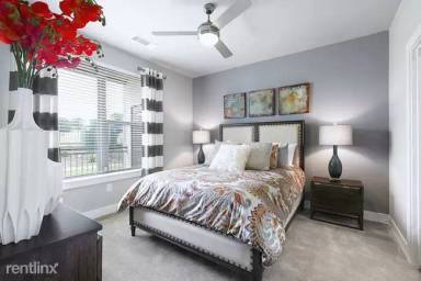 Main picture of 2311 Westheimer Rd