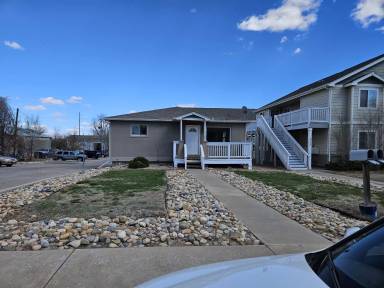 Main picture of 2120 5 Avenue - Unit 2