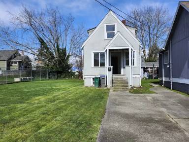Main picture of 706 8th St