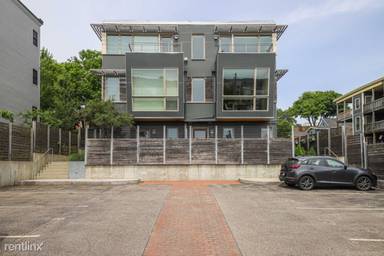 Main picture of 127 York St