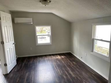 Main picture of 409 E Campbell Ave