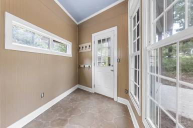 Main picture of 406 Aspen Ct