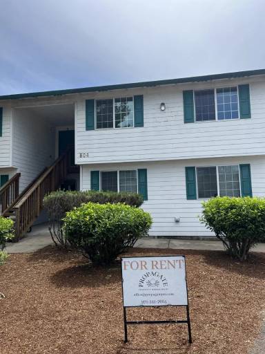 Main picture of 804 SE Excel Ct