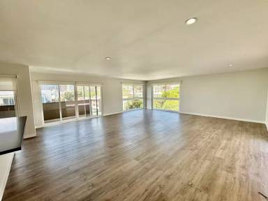 Main picture of 1284 Havenhurst Dr