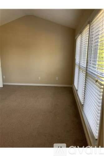 Main picture of 3260 Saville St SW