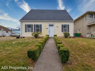 Main picture of 1120 Elm St