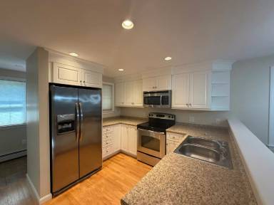 Main picture of 25 Western Ave