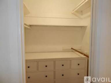 Main picture of 903 Cliffside Dr