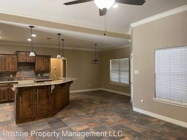 Main picture of 3037 W Hawkins Pkwy