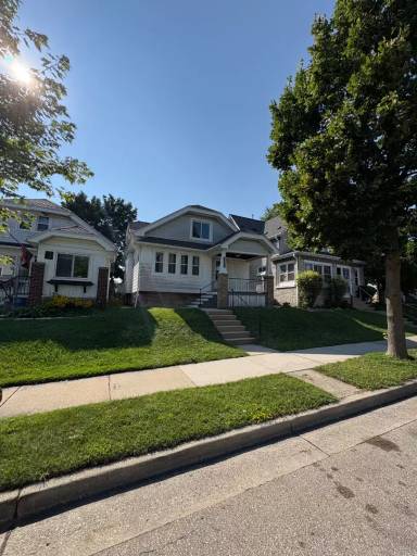 Main picture of 1219 S 50th St