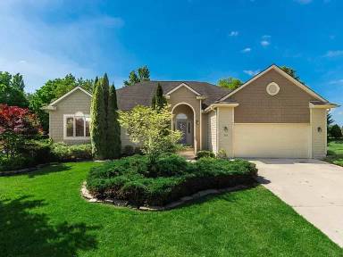 Main picture of 3182 Arctic Ave