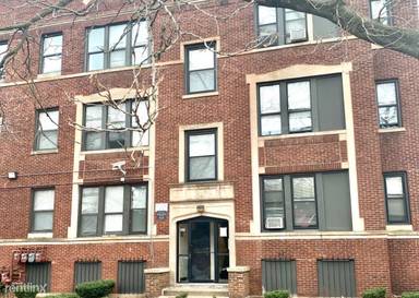 Main picture of 7436 S Kingston Ave