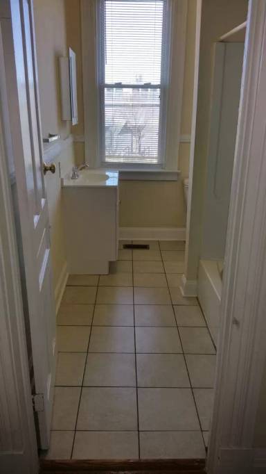 Main picture of 7 S Allen Ave