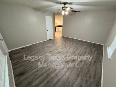 Main picture of 516 Highpoint Dr