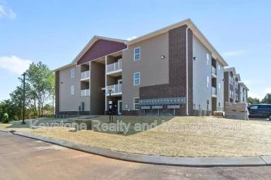 Main picture of 229 E Johnson Cir