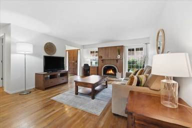 Main picture of 5330 SW Mayfair Ct