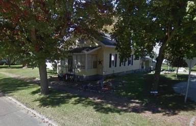 Main picture of 114 E Houghton St