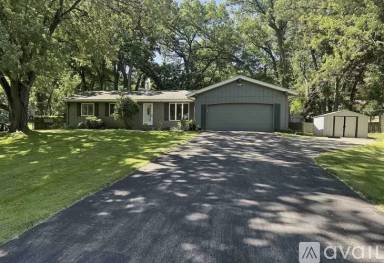 Main picture of 3708 Minnie Ln