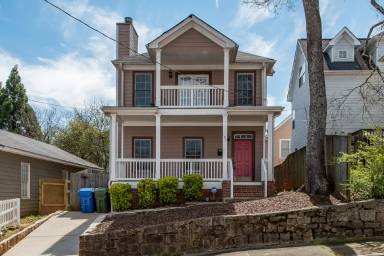 Main picture of 121 Richmond St SE