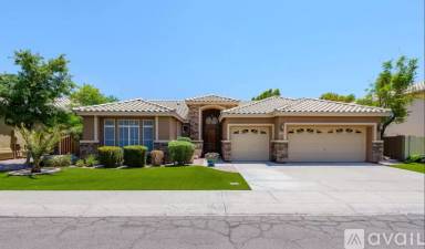 Main picture of 16043 S 27th Pl