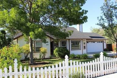 Main picture of 2857 Lone Pine Rd