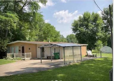Main picture of 551 Kingswood Dr N