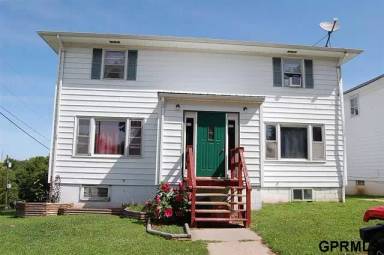 Main picture of 1516 3rd Ave