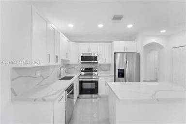 Main picture of 2802 SW 128th Way