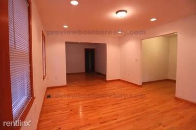 Main picture of 40 Colborne Rd