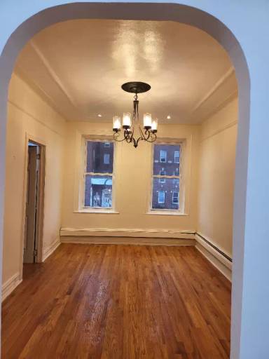 Main picture of 22 Lefferts Ave