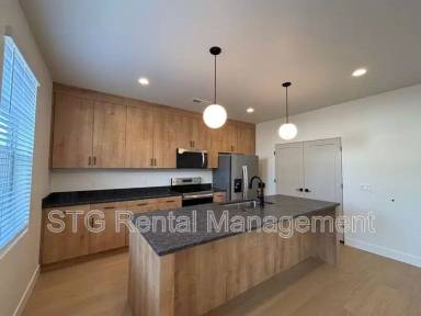 Main picture of 545 W 100 N