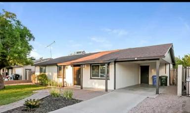 Main picture of 13032 N 37th Way