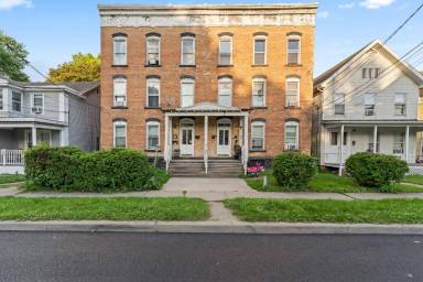 Main picture of 57 1/2 Saratoga Ave