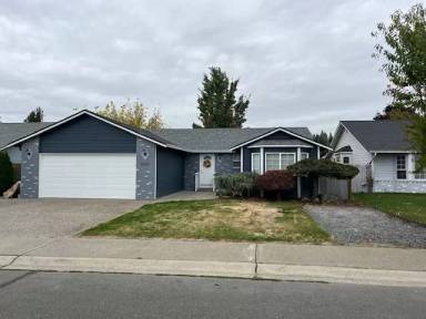 Main picture of 5131 113th Pl NE