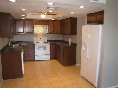 Main picture of 7940 E Camelback Rd