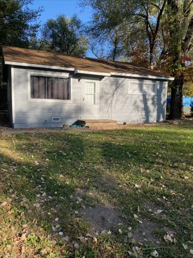 Main picture of 6590 N Kingman St