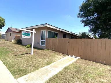 Main picture of 4863-4865 Coconino Way