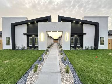 Main picture of 11313 N 25th St