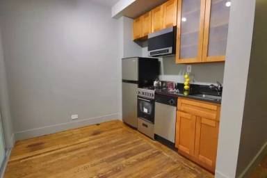 Main picture of 13 Waverly Pl