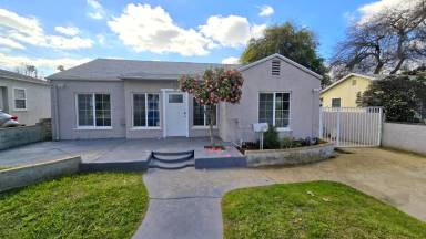 Main picture of 656 E I St