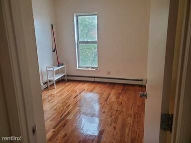 Main picture of 129 19th St